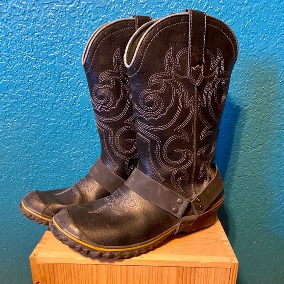 Sorel Shoes - RARE! Sorel Cowboy Boots EUC SIZE 8.5